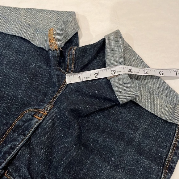 BDG Shortie Size 26 Cuffed Shorts 3 1/2" Inseam - Picture 6 of 16